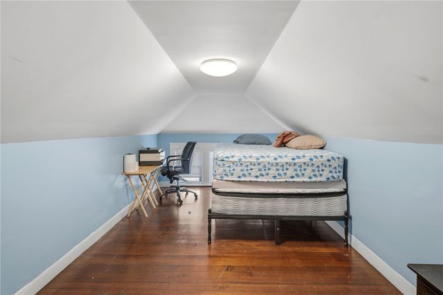 526 Post Road, Warwick, RI 02888