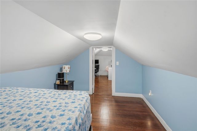 526 Post Road, Warwick, RI 02888