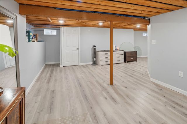 526 Post Road, Warwick, RI 02888