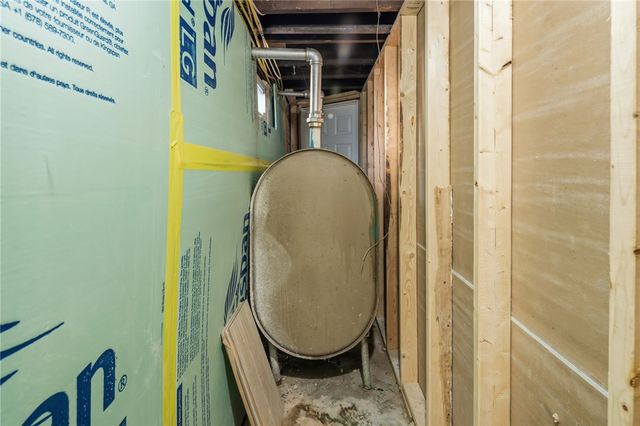 526 Post Road, Warwick, RI 02888