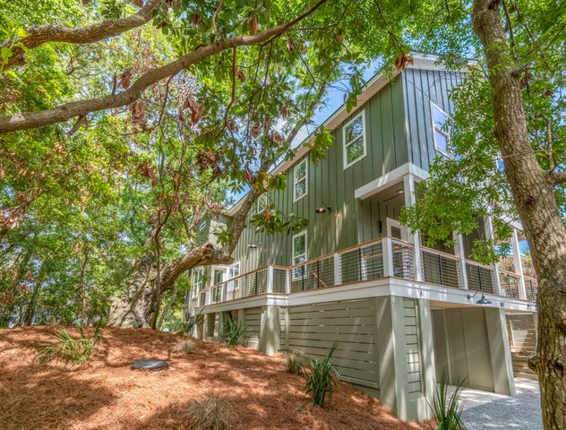 582 Pelican Court A, B, Edisto Island, SC 29438