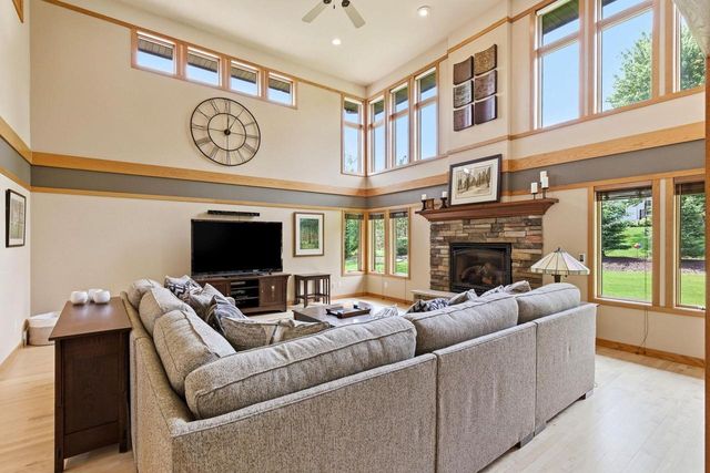 8901 Timber Wolf Trail, Madison, WI 53717