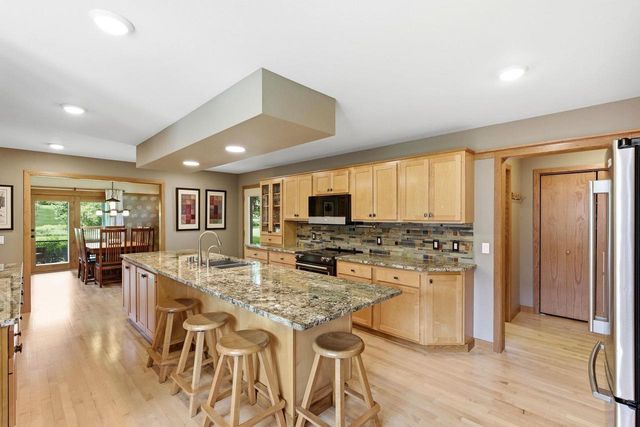 8901 Timber Wolf Trail, Madison, WI 53717