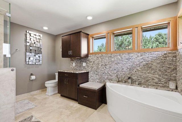 8901 Timber Wolf Trail, Madison, WI 53717