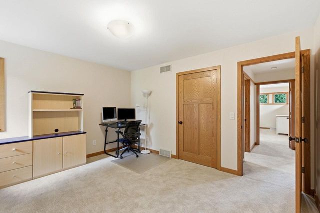 8901 Timber Wolf Trail, Madison, WI 53717