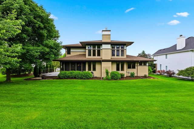 8901 Timber Wolf Trail, Madison, WI 53717