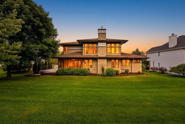 8901 Timber Wolf Trail, Madison, WI 53717
