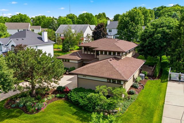 8901 Timber Wolf Trail, Madison, WI 53717