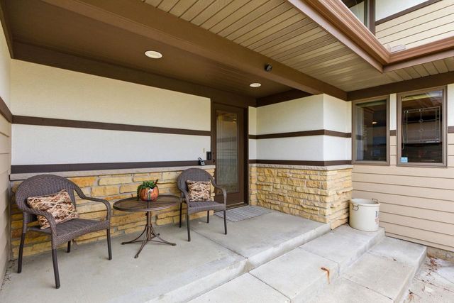 8901 Timber Wolf Trail, Madison, WI 53717