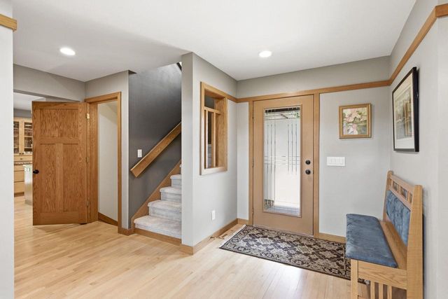 8901 Timber Wolf Trail, Madison, WI 53717