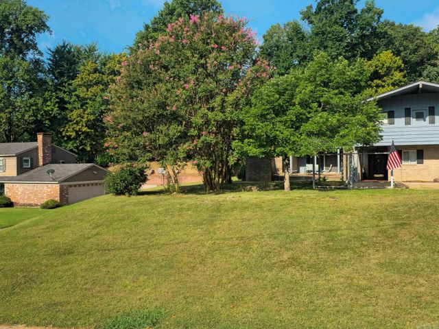 117 Avalon Pl, Helena, AR 72342