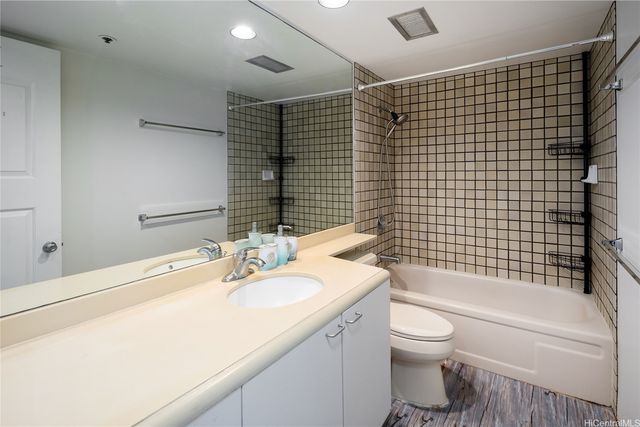 60 N Beretania Street 1202, Honolulu, HI 96817