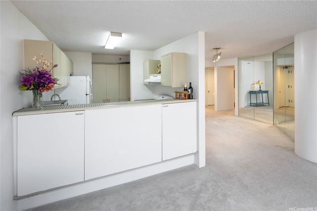 60 N Beretania Street 1202, Honolulu, HI 96817