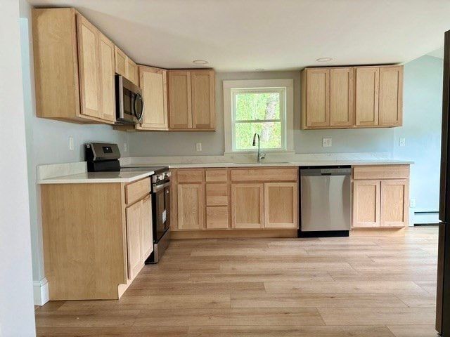 78 Pleasant St, Grafton, MA 01519