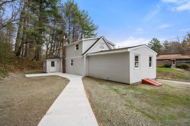 78 Pleasant St, Grafton, MA 01519