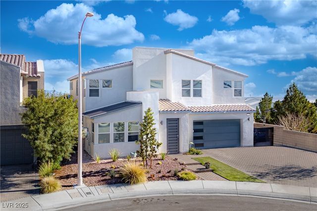 8320 Carabiner Court, Las Vegas, NV 89166