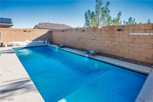 8320 Carabiner Court, Las Vegas, NV 89166