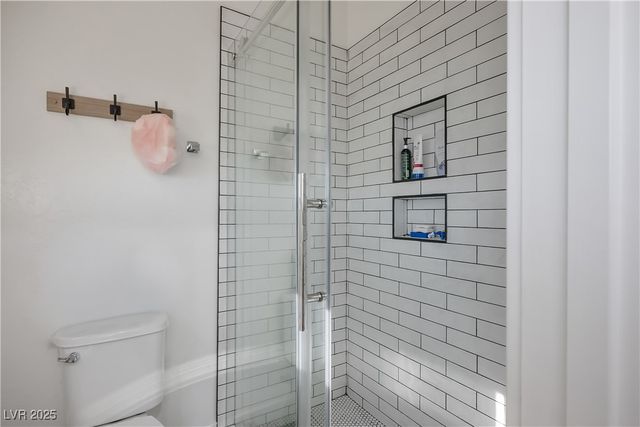 8320 Carabiner Court, Las Vegas, NV 89166