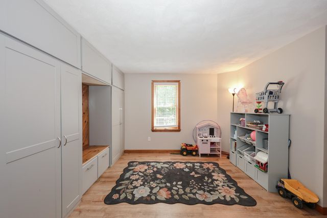 1 Jessica Lane, Derry, NH 03038