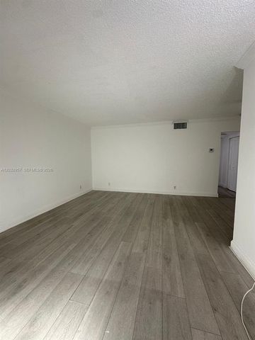 2008 N Jackson St B4, Hollywood, FL 33020