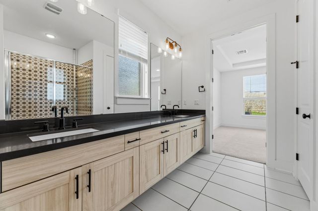 1404 Castalo LN, Leander, TX 78641