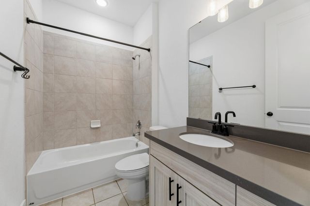 1404 Castalo LN, Leander, TX 78641