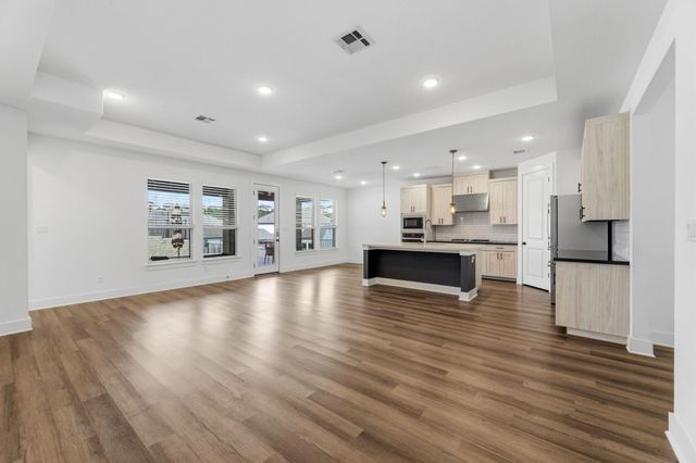 1404 Castalo LN, Leander, TX 78641