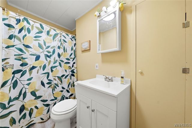 111 Tindle Avenue, West Seneca, NY 14224
