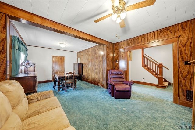 111 Tindle Avenue, West Seneca, NY 14224