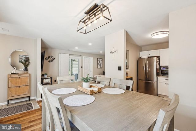 263 STEEPLECHASE CT, Woodbury, NJ 08096