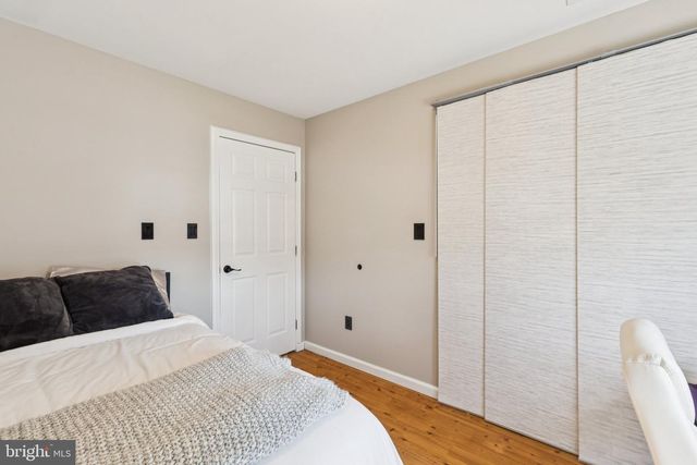 263 STEEPLECHASE CT, Woodbury, NJ 08096