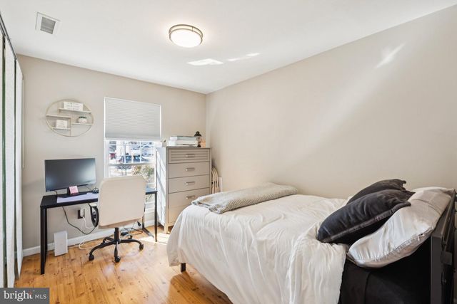 263 STEEPLECHASE CT, Woodbury, NJ 08096