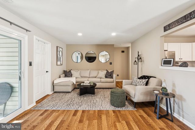 263 STEEPLECHASE CT, Woodbury, NJ 08096