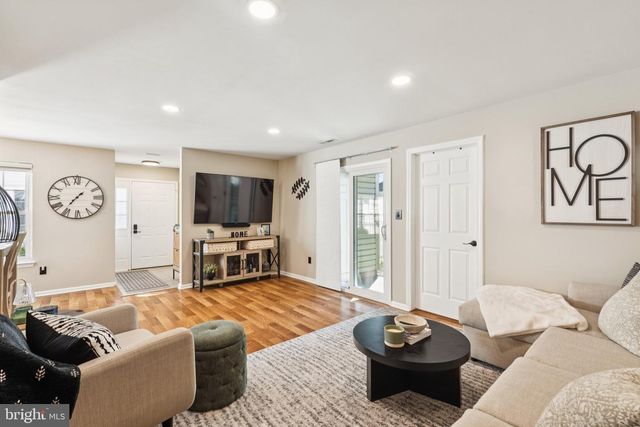 263 STEEPLECHASE CT, Woodbury, NJ 08096