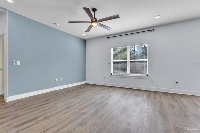 4499 Water Leaf Cv, Gulf Breeze, FL 32563