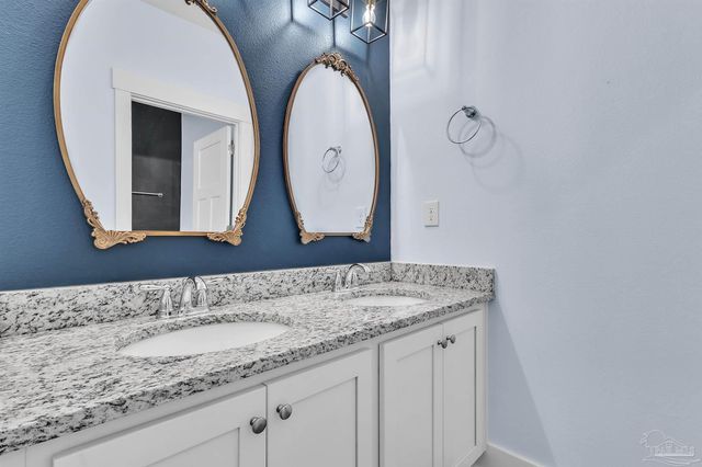 4499 Water Leaf Cv, Gulf Breeze, FL 32563