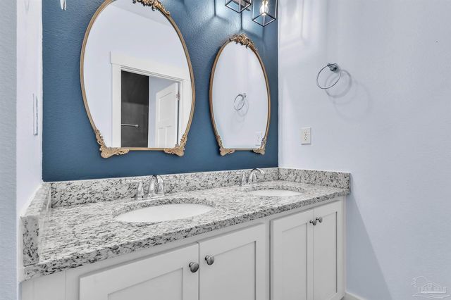 4499 Water Leaf Cv, Gulf Breeze, FL 32563