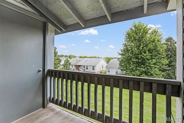 1630 Summergate Parkway J, St Peters, MO 63303