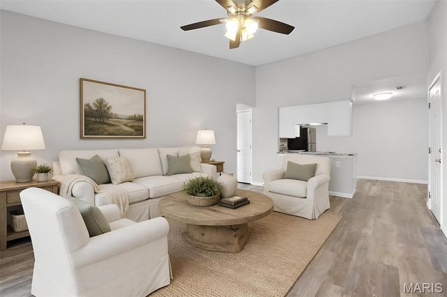 1630 Summergate Parkway J, St Peters, MO 63303