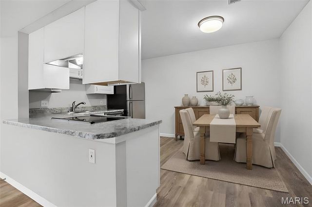 1630 Summergate Parkway J, St Peters, MO 63303