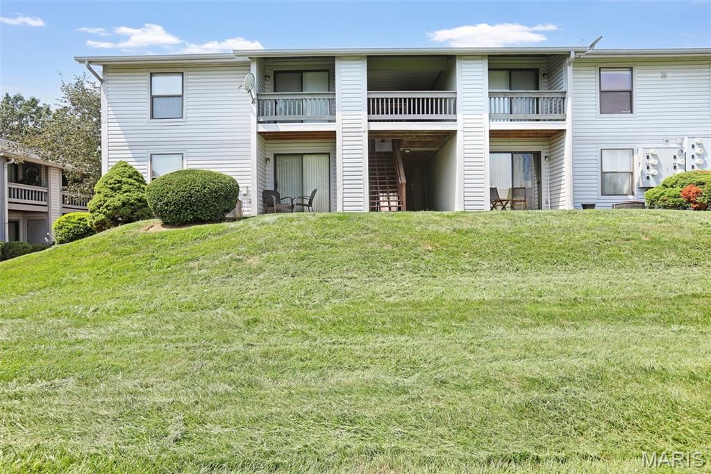 1630 Summergate Parkway J, St Peters, MO 63303