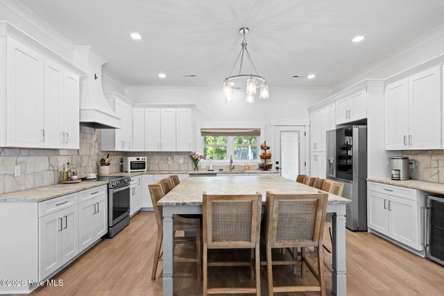 1042 Mable Drive, Calabash, NC 28467