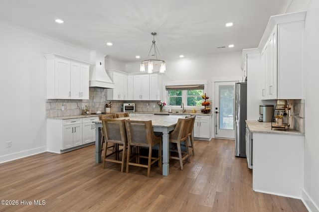 1042 Mable Drive, Calabash, NC 28467