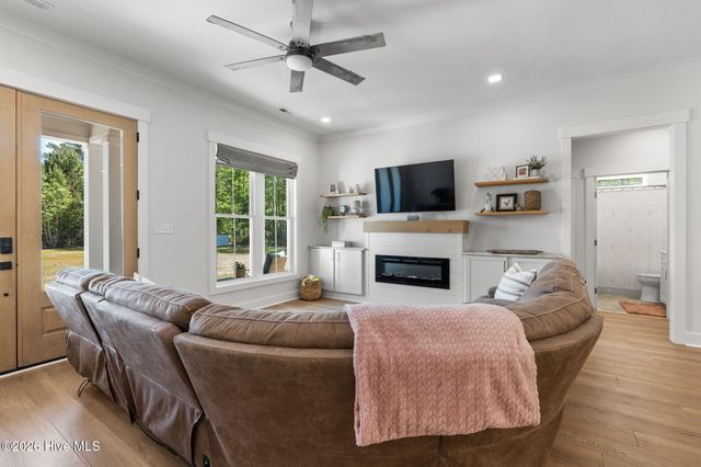 1042 Mable Drive, Calabash, NC 28467