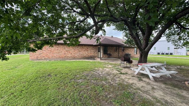 209 S Greenville Avenue, Josephine, TX 75164