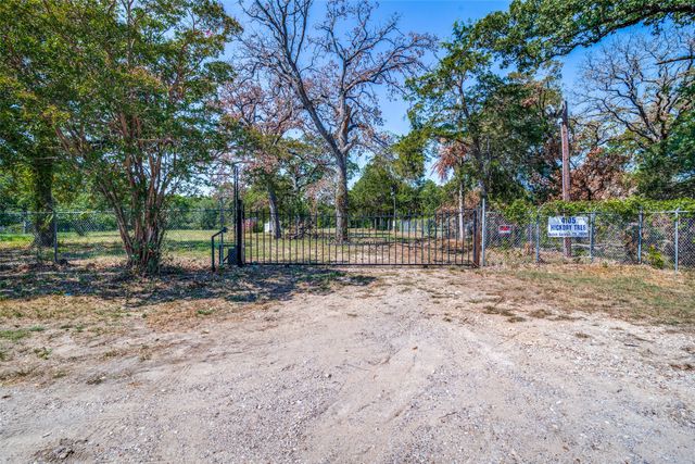 4105 Hickory Tree Road, Balch Springs, TX 75180