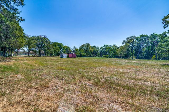 4105 Hickory Tree Road, Balch Springs, TX 75180