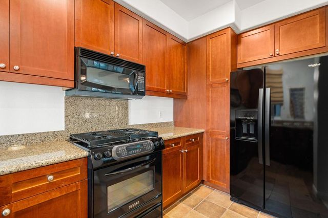 48717 Classic Drive, La Quinta, CA 92253