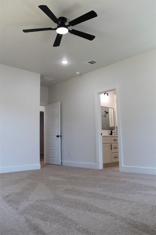 936 E Annie Street, Fort Worth, TX 76104