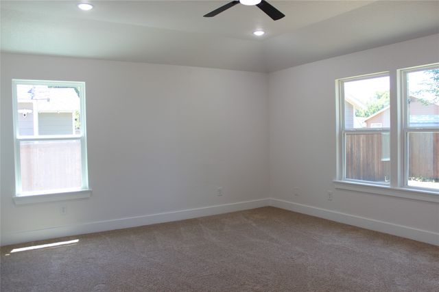 936 E Annie Street, Fort Worth, TX 76104